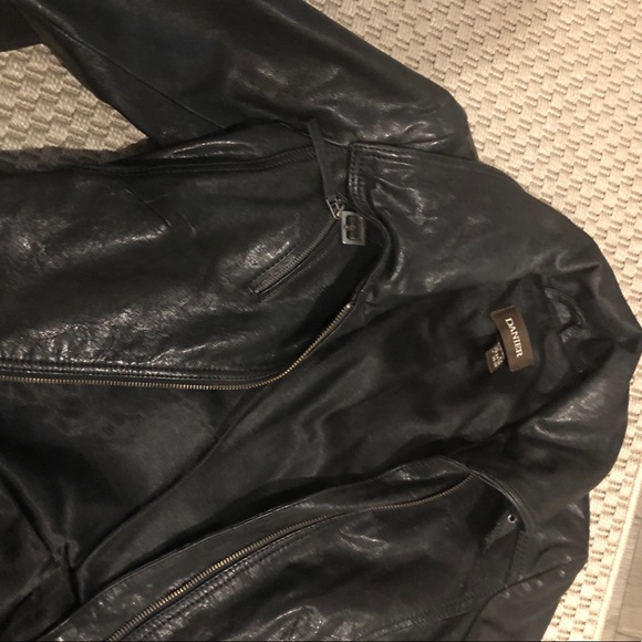 Leather jacket - Picture 2 of 4
